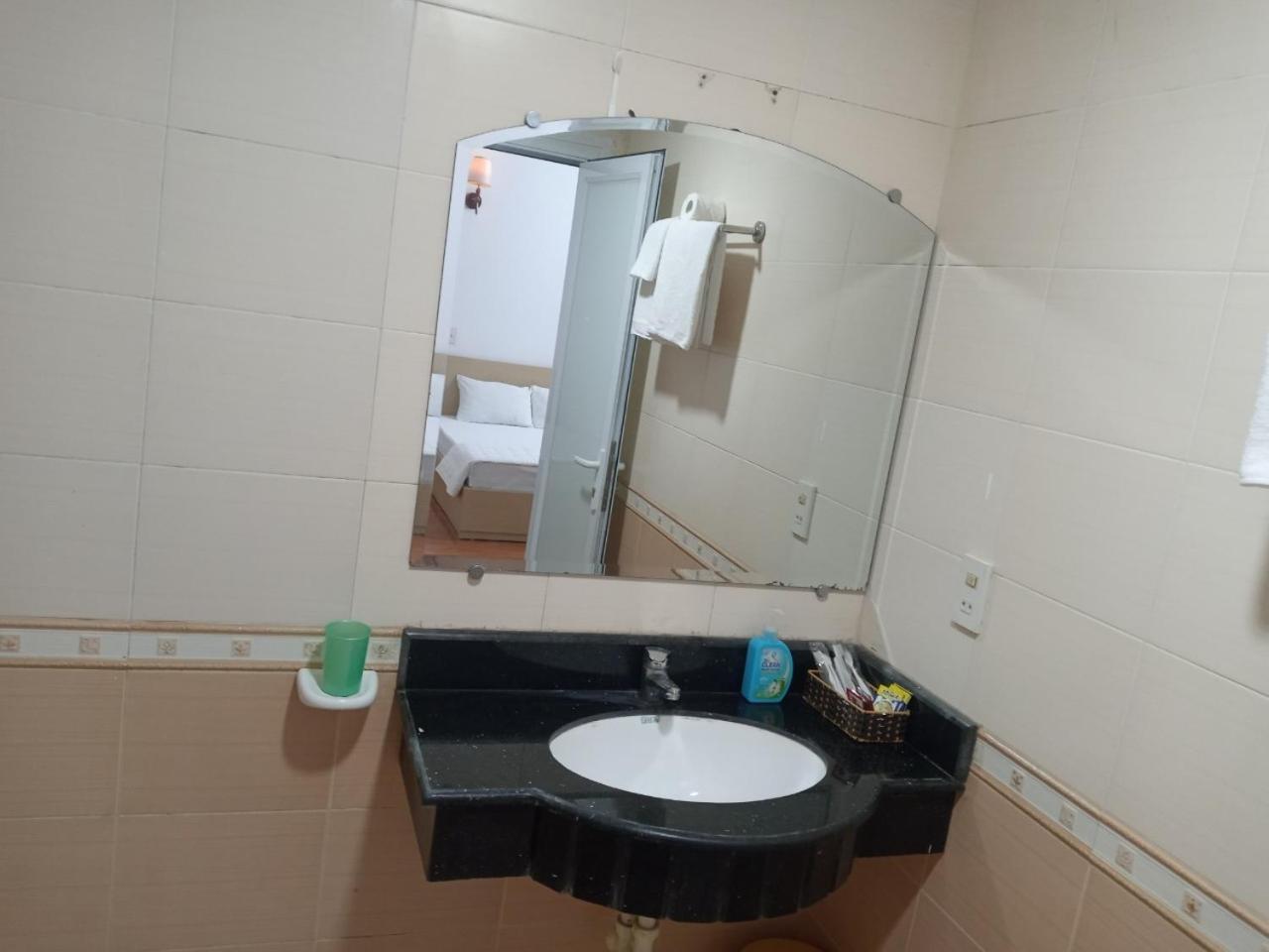 האי פונג Dong Duong Hotel מראה חיצוני תמונה